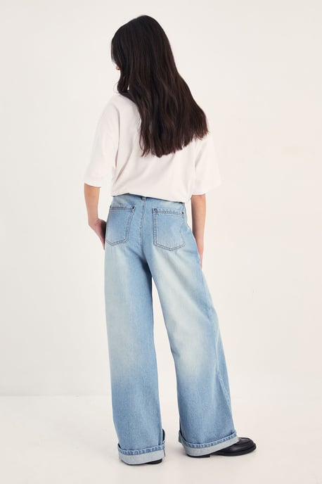 The Denim Low Rise Boyfriend Jean - Image 4