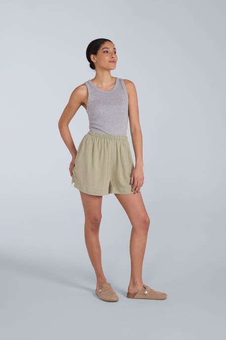 'Nova' Women's Linen Shorts Regular Fit Breathable Summer Bottoms Pale Green - Image 2