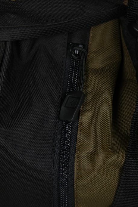 'Ventura' Rucksack Rain Cover for Travel Hiking Walking Hydration Compatible Khaki - Image 4