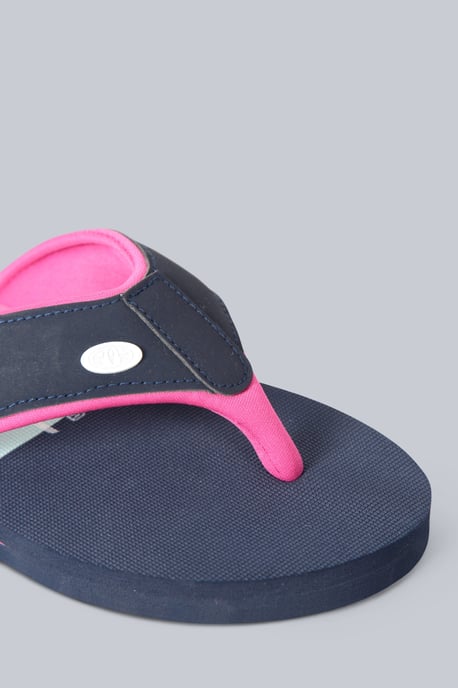 'Swish' Kids Flip Flops Slip On Lightweight Comfortable Walking Beach Slippers Pink - Image 6