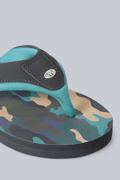 'Jekyl' Kids Flip Flops Slip On Lightweight Comfortable Walking Beach Slippers Camouflage - Image 4