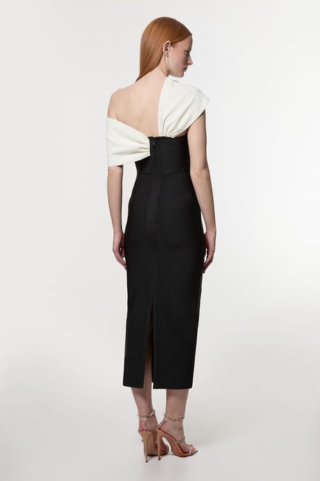 Figure Form Bandage Asymmetric Strap Knit Midi Dress - Image 5