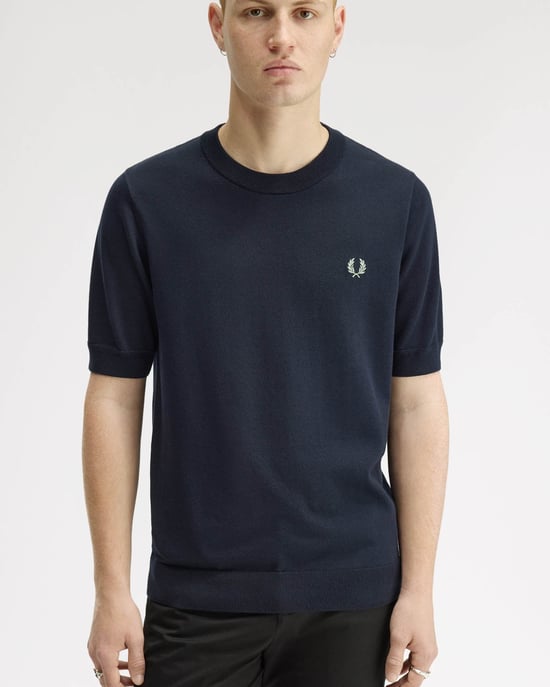 T-Shirt in Dark Blue - Image 5