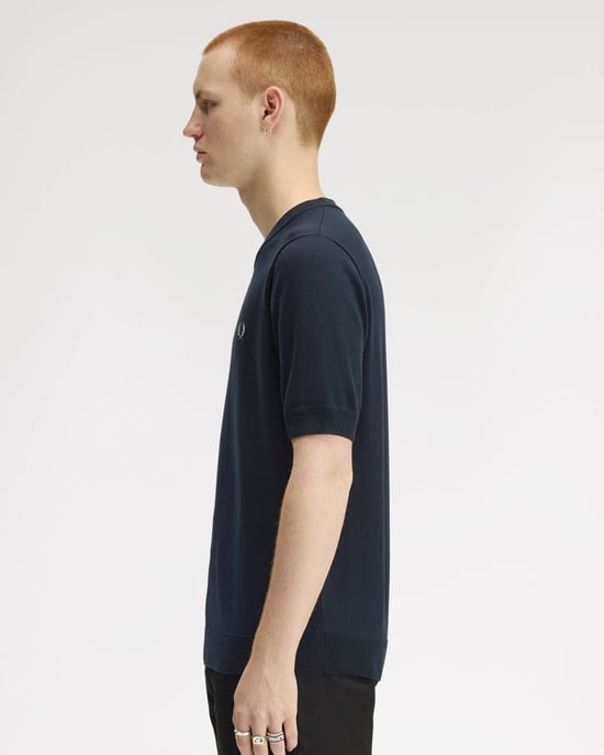 T-Shirt in Dark Blue - Image 6