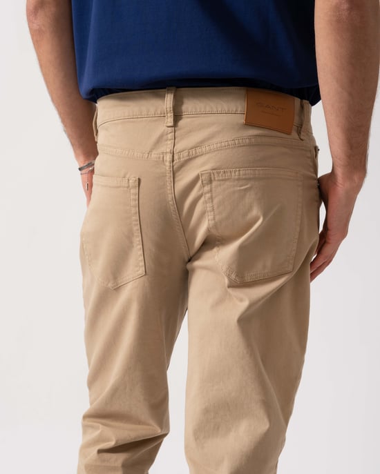 248 Regular Fit Jeans in Brown - Image 3