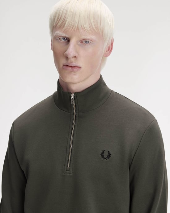 Sweatshirt in Dark Green - Image 3