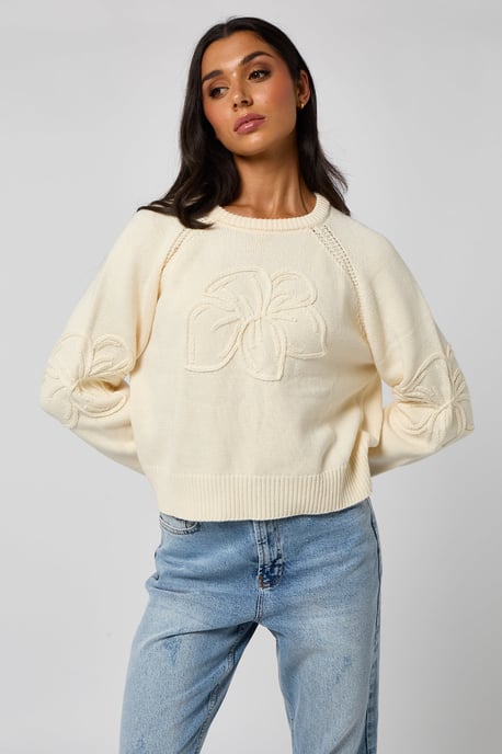 Crochet embroidery raglan jumper - Image 2