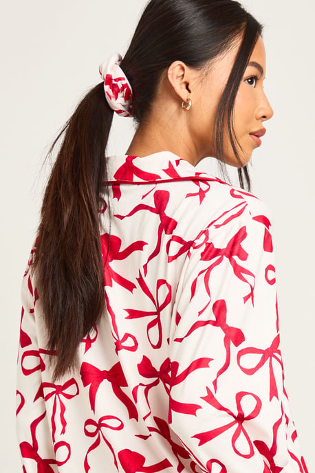 Petite Oversized Bow Print Long Sleeve Shirt & Trouser 3 Piece Pyjama Set - Image 4