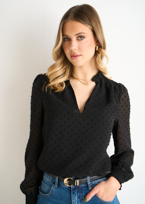 Svart blus med volangkrage i dobbychiffong - Image 2