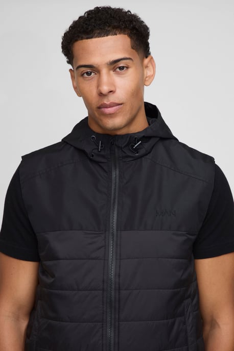 Regular Fit Lightweight Quilted Hooded Gilet - Image 3
