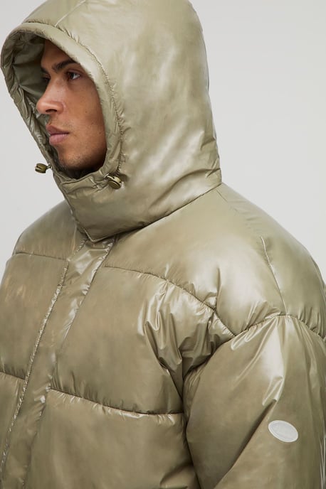 MAN Regular Fit High Shine Hooded Puffer Jacket - Image 3