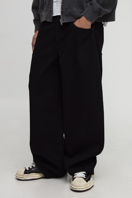 Basic Baggy Fit Jeans - Image 1