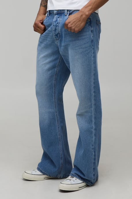 Pocket Embroidery Rigid Flared Jeans - Image 1
