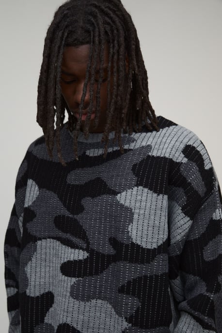 Oversized Boxy Camo Knitted Jumper - Image 3
