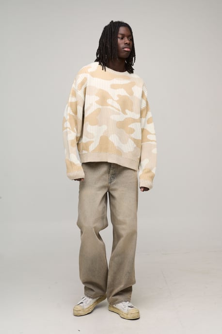 Oversized Boxy Camo Knitted Jumper - Image 4