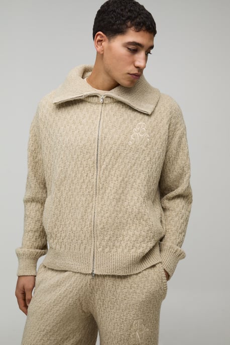 Regular Fit 1/4 Zip Funnel Neck Embroidered Knitted Sweatshirt - Image 1