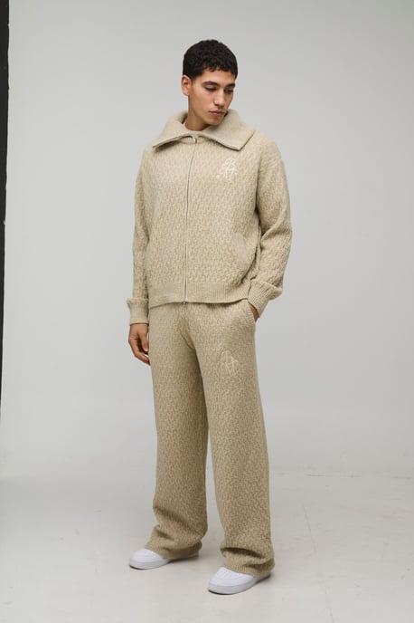 Regular Fit 1/4 Zip Funnel Neck Embroidered Knitted Sweatshirt - Image 4