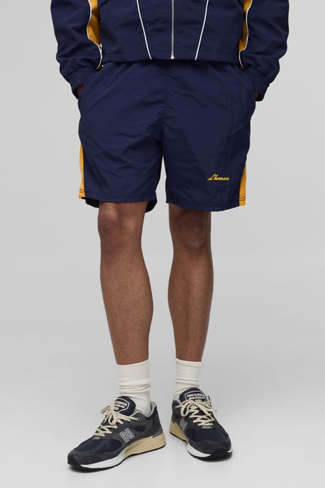 Elasticated Relaxed Fit Crinkle Colourblock Short - Image 1