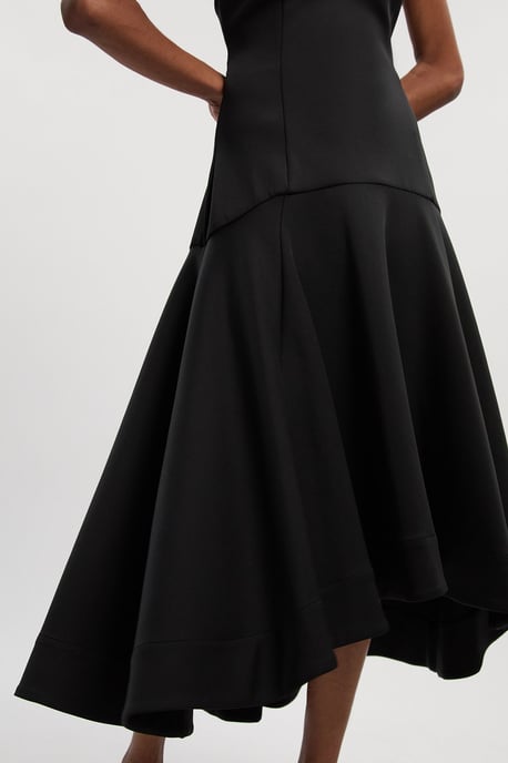 Scuba Dipped Ruffle Hem Woven Maxi Dress - Image 3