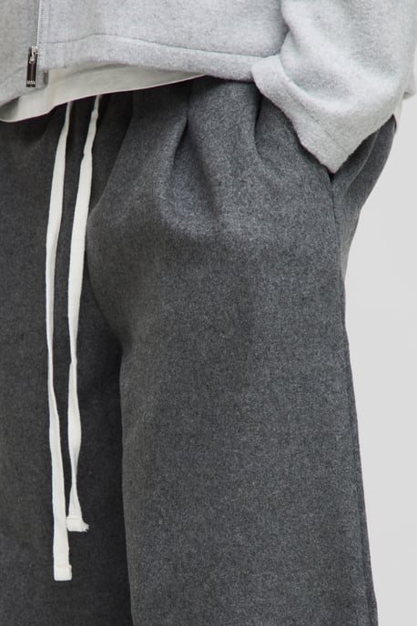 Elasticated Waist Wide Leg Wool Look Pleated Trousers - Image 3