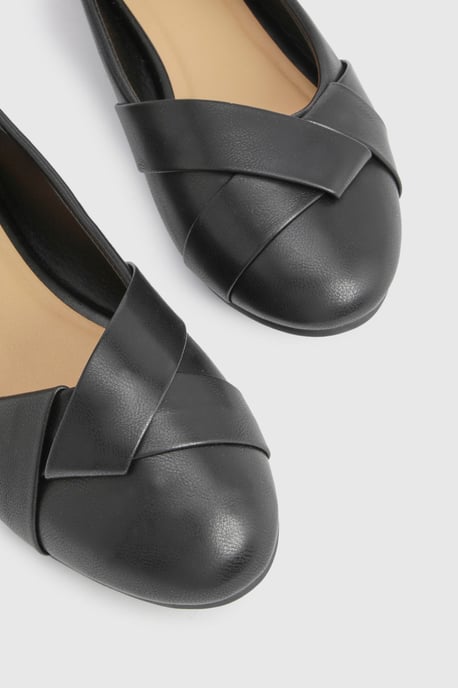 Twist Detail Ballet Pumps - Image 4