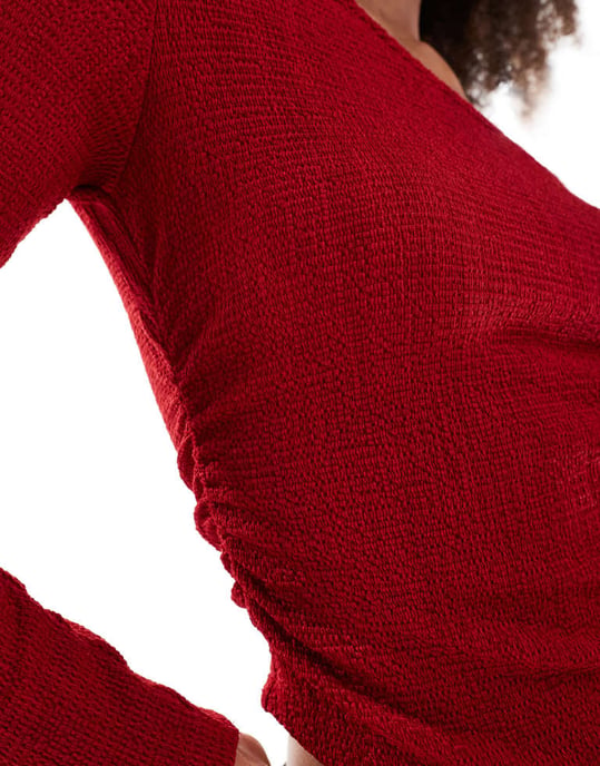 ASOS DESIGN enfaldig volang topp i röd - Image 2