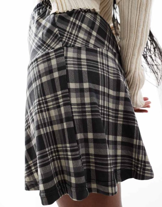 Noisy May elasticated mini skirt in black check - Image 2