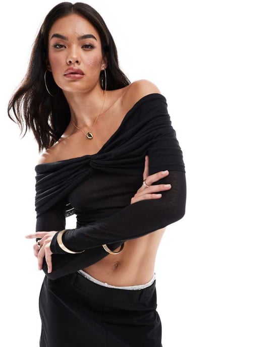 SNDYS mesh bardot twist overlay detalj topp i svart - Image 1