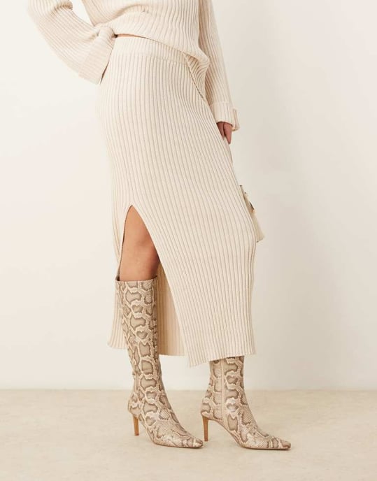 YAS knitted maxi skirt co-ord with split in cream - Image 2