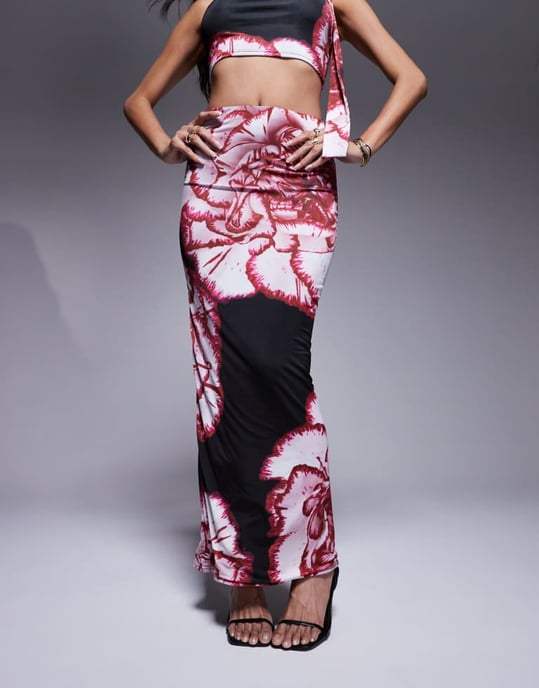 Kaiia exclusive double layered slinky midaxi skirt co-ord in pink and red floral print - Image 2