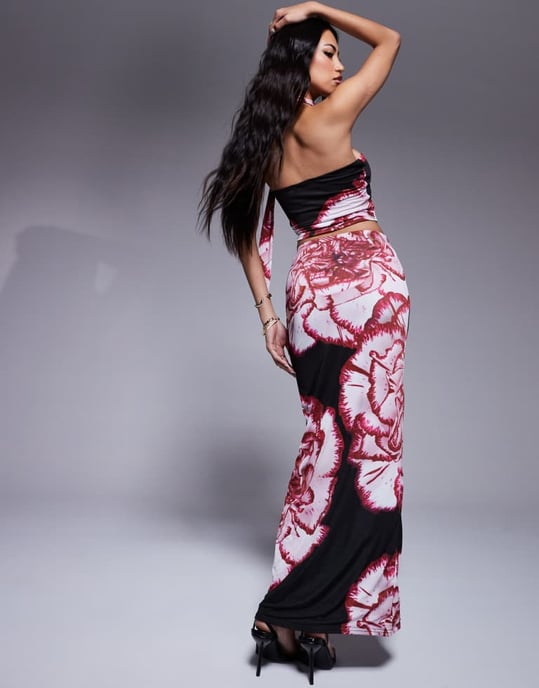 Kaiia exclusive double layered slinky midaxi skirt co-ord in pink and red floral print - Image 4