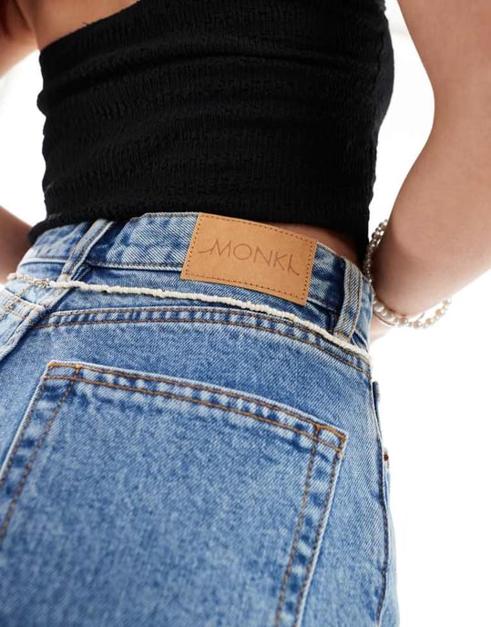 Monki Tallie turn up denim shorts in mid blue - Image 3