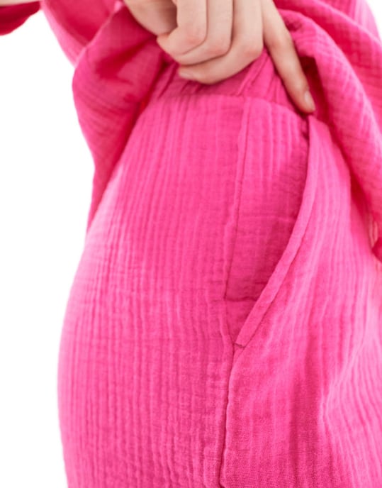 JDY cheesecloth short co-ord in bright pink - Image 4