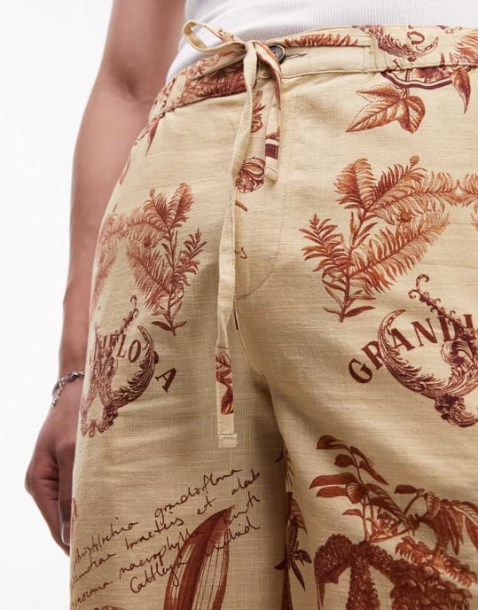 Topman relaxed printed short in stone - Image 3