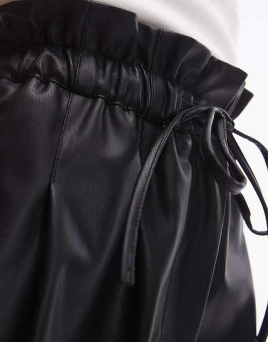 Topshop faux leather paperbag short in black - Image 2