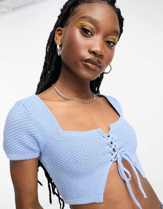 Cotton On nyckelhålstickad off shoulder crop top i blått - Image 1