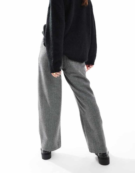 ASOS DESIGN barrel leg pull on tailored trouser in grey - Image 4