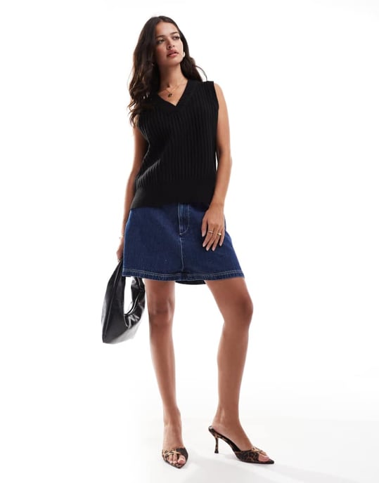 Nobody's Child v neck knitted vest In black - Image 2