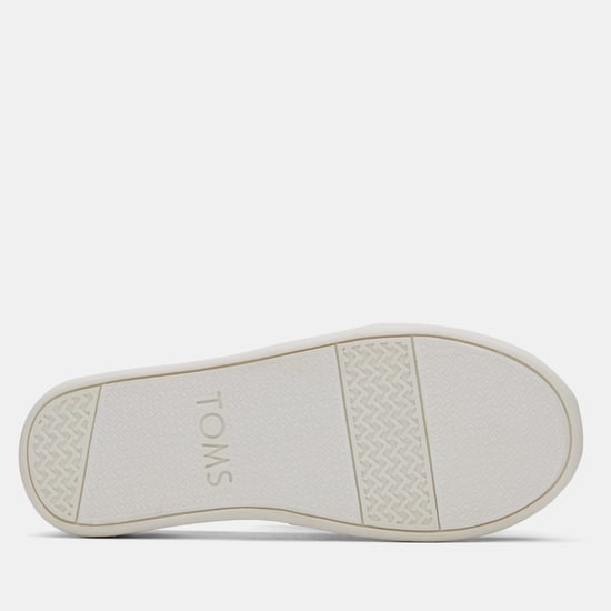 Girl's Toms Juniors Alpargata Classic Espadrilles in Silver - Image 6