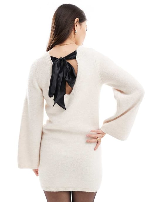 Miss Selfridge kontrast satäng rosett V-ringad miniklänning - Image 4