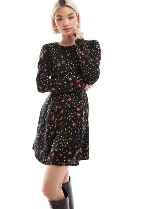 Miss Selfridge Ribbon detail tea dress in black floral print - Image 1
