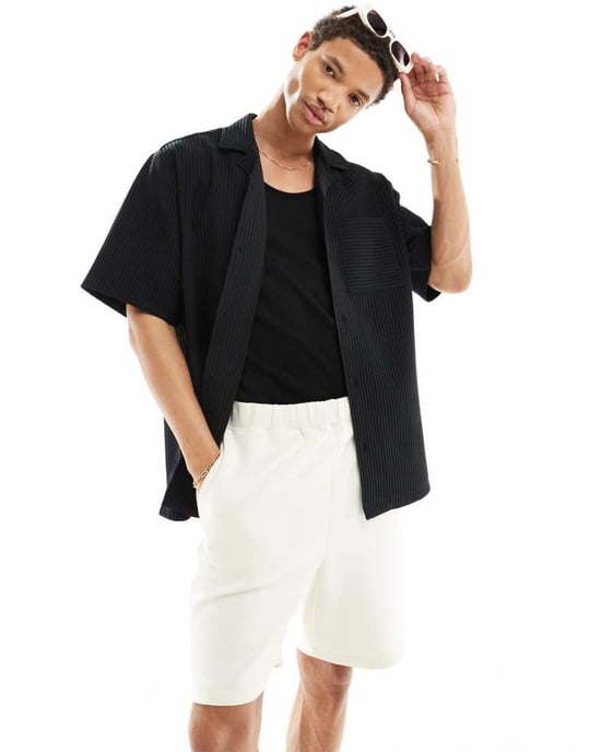 ASOS DESIGN tunga slim bermuda-shorts i scuba-liknande tyg i svart - Image 2