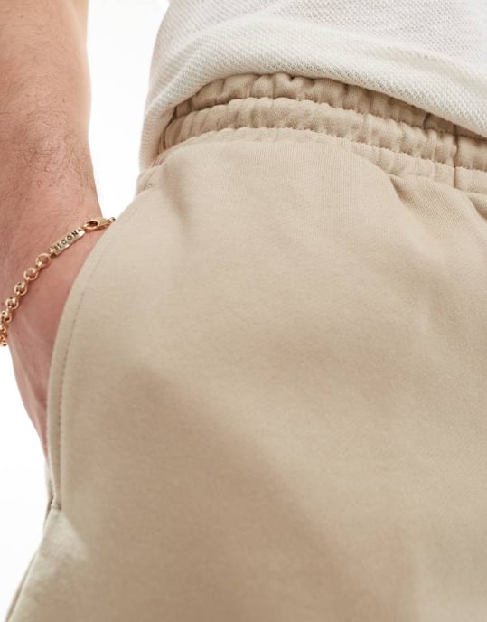 ASOS DESIGN premium tungvikts oversized shorts i beige - Image 3