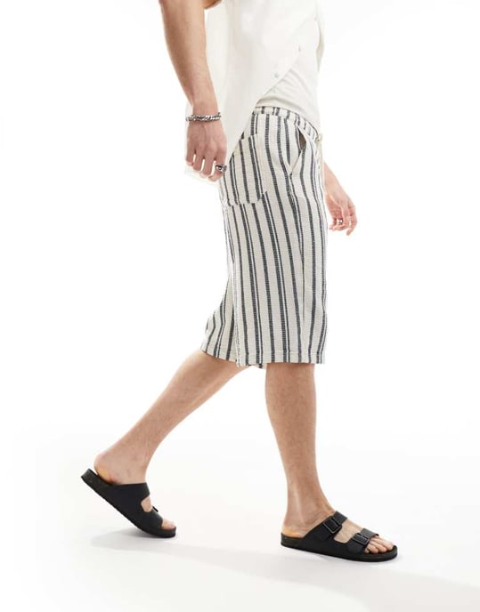 ASOS DESIGN kraftig texturerad kort i marinblått och vitt randig - Image 4
