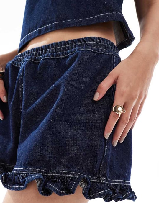 ASOS DESIGN denimfrillshorts i indigo - Image 4