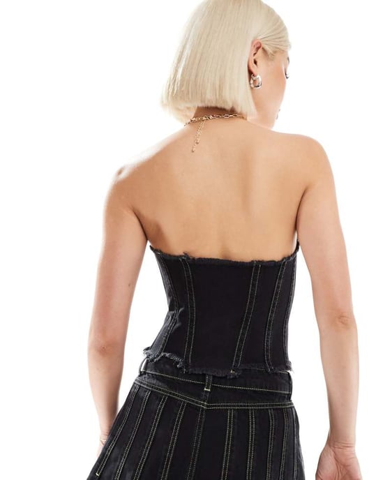COLLUSION asymmetrisk denim sömdetalj festival bandeau koord i svart - Image 4