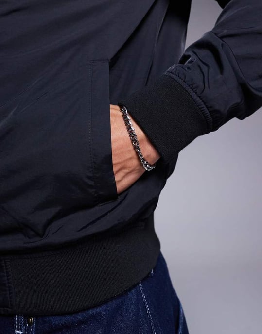 ASOS DESIGN lätt bomberjacka i svart - Image 3