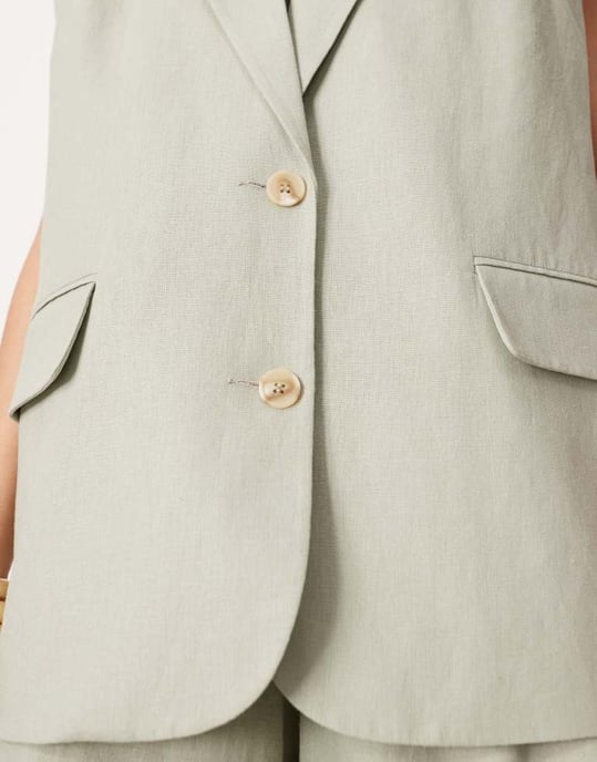 ASOS EDITION lång klänning västkoord i dämpad grön - Image 4