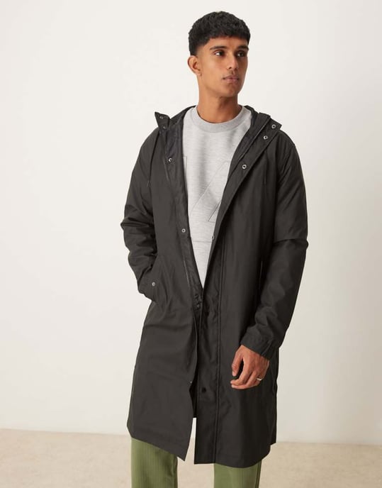 ASOS DESIGN långärmad gummibelagd vindjacka i svart - Image 2