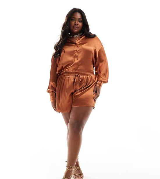 In The Style Plus satin shorts med dragsko i rostfärgad co-ord - Image 1